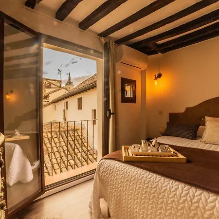 Tres Lunas * Толедо